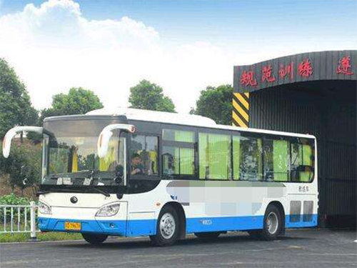 大型客车A1
